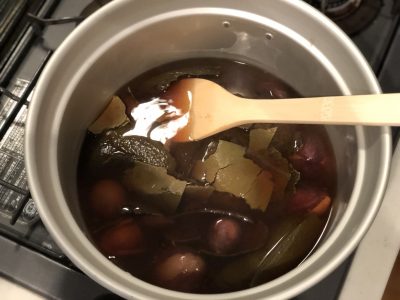 [AVOCADO DYE] SIMMERING